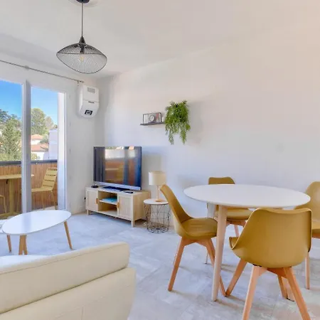 Cosy 1 Bedroom Flat With Balcony Near La Croisette * Канны